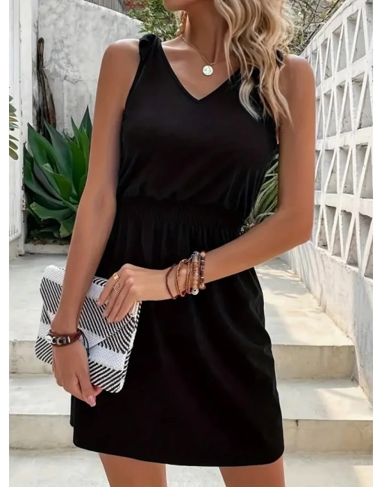 Kadın V Yakalı Belinde Gipe Detay Krep Elbise