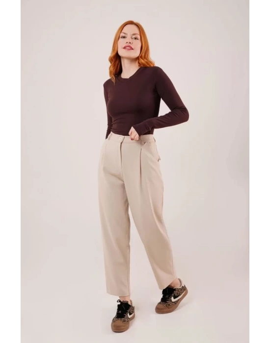 Kapama Cep Detaylı Krem Pantolon
