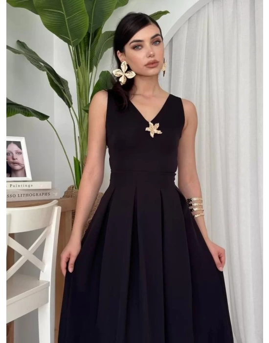 Late Yıldız Detaylı Elbise