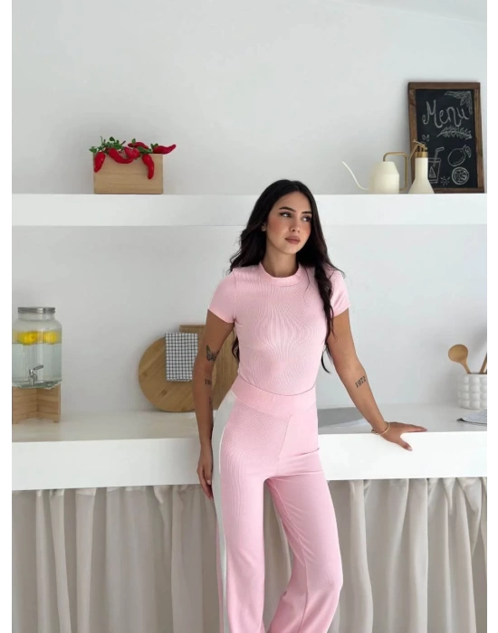 Kadın Pembe Yanı Beyaz Şeritli Yüksek Bel Pamuklu Crop Geniş Paça Eşofman Altı İkili Takım