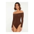 Kadın Kahverengi Düşük Omuz Straplez Uzun Kollu Vücudu Saran Sandy Kumaş Basic Bodysuit