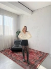 Beyaz Düğmeli V Yaka Triko Hırka - Beyaz