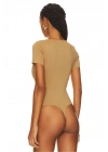 bysoca Kadın Bej Kare Yaka Kısa Kollu Vücudu Saran Basic Tanga Bodysuit