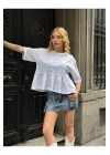 Kadın Beyaz Bisiklet Yaka Kısa Kollu Eteği Büzgülü Volanlı Oversize Basic Tişört