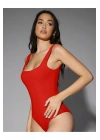 Kadın Kırmızı Kalın Askılı Kare Yaka Sıfır Kol İpek Jarse Vücudu Saran Basic Bodysuit