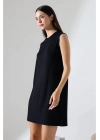 Kadın Siyah Oversize Kolsuz Bisiklet Yaka Basic Viskon Kısa İçlik Tunik Elbise