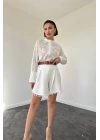 Ekru Dantelli Gömlek Ve Ponpolu Şort Takım