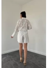 Ekru Dantelli Gömlek Ve Ponpolu Şort Takım