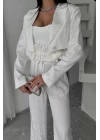 JAKARLI BLUZU TASARIM DETAYLI CEKET-PANTOLON-BLUZ 3 LÜ TAKIM - Beyaz
