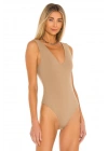 bysoca Kadın Bej V Yaka Sıfır Kol Çift Kat Sandy Kumaş Vücudu Saran Tanga Basic Bodysuit