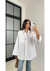Kadın Beyaz Uzun Kollu Tek Cepli Geniş Manşetli Oversize Keten Karışımlı Tunik Gömlek