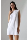 bysoca Kadın Beyaz Oversize Vatka Detaylı Kolsuz Bisiklet Yaka Basic Viskon Tunik Elbise