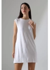 bysoca Kadın Beyaz Oversize Vatka Detaylı Kolsuz Bisiklet Yaka Basic Viskon Tunik Elbise