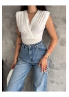 bysoca Kadın Beyaz Vatkalı Drapeli Kruvaze V Yaka Kolsuz Çıtçıtlı Bodysuit