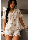 Kadın Kar Beyaz Ayıcık Desenli Kısa Kollu Düğmeli Şortlu Müslin Pamuklu Pijama Takımı