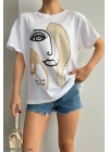Kadın Desenli Oversize T-shirt - Beyaz