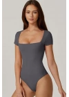 Kadın Gri Kare Yaka Kısa Kol Alttan Çıtçıtlı Çift Kat İpek Jarse Basic Tanga Bodysuit