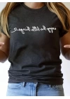 Kadın Kısa Kollu önü Yazı Baskılı Basic Süprem Bluz