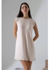 bysoca Kadın Krem Oversize Vatka Detaylı Kolsuz Bisiklet Yaka Basic Viskon Tunik Elbise
