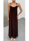 Kadın Omuz Askılı Kuş Gözü Zincir Detay Sandy Kumaş Maxi Boy Elbise