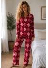 Kadın Kırmızı Baklava Desenli Düğmeli Gömlek Yaka Uzun Kollu Pantolonlu Pijama Takımı