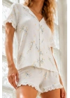 Kadın Çok Renkli Çiçek Desenli Kısa Kollu Düğmeli Fırfırlı Şortlu Pijama Takımı