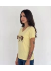 Kadın Sarı V Yaka %100 Pamuklu Boncuk Nakış İşlemeli T-Shirt Çiçekli