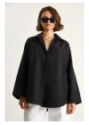 Kadın Siyah Uzun Kollu Tek Cepli Geniş Manşetli Oversize Keten Karışımlı Tunik Gömlek