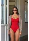 Kadın Kırmızı İnce İp Askılı Fitilli Kaşkorse U Yaka Çıtçıtlı Likralı Tanga Body
