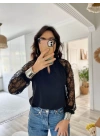 Kadın Uzun Kollu Göğüs Pencere Detay Yaka Boğazlı Kolları Tüllü Sandy Bluz
