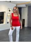 Kare Yaka Kalın Askılı Beyaz Triko Bluz