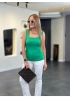 Kare Yaka Kalın Askılı Beyaz Triko Bluz