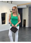 Kare Yaka Kalın Askılı Beyaz Triko Bluz