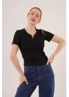 Kısa Kollu Yaka Detaylı Kaşkorse Siyah Bluz