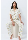 Kadın Çok Renkli Çiçek Desenli Kısa Kollu Gömlek Yaka Düğmeli Pantolonlu Pijama Takımı