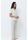 Kadın Kar Beyaz Puantiyeli Gömlek Yaka Kısa Kollu Düğmeli Pantolonlu Pijama Takımı