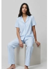 Kadın Mavi Çizgili Kısa Kollu Gömlek Yaka Düğmeli Pantolonlu Pamuklu Pijama Takımı