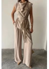 TENCEL MODAL KOLSUZ BLUZ KAPALI CEP DETAYLI DÖKÜMLÜ - PANTOLON TAKIM - Bej