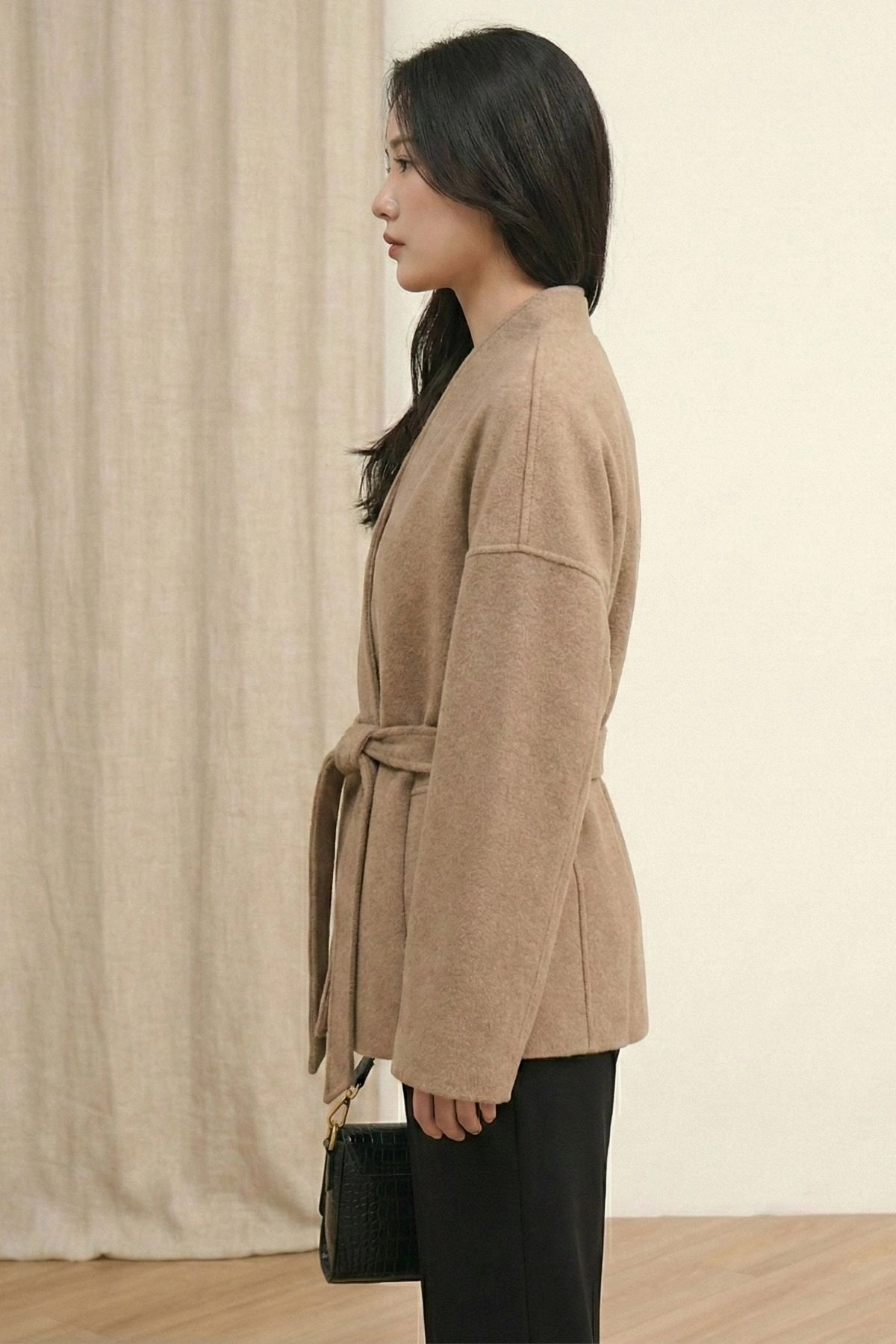 Kadın Bej Kuşaklı Şal Yaka Oversize Düşük Omuz Kısa Kaşe Kaban Ceket