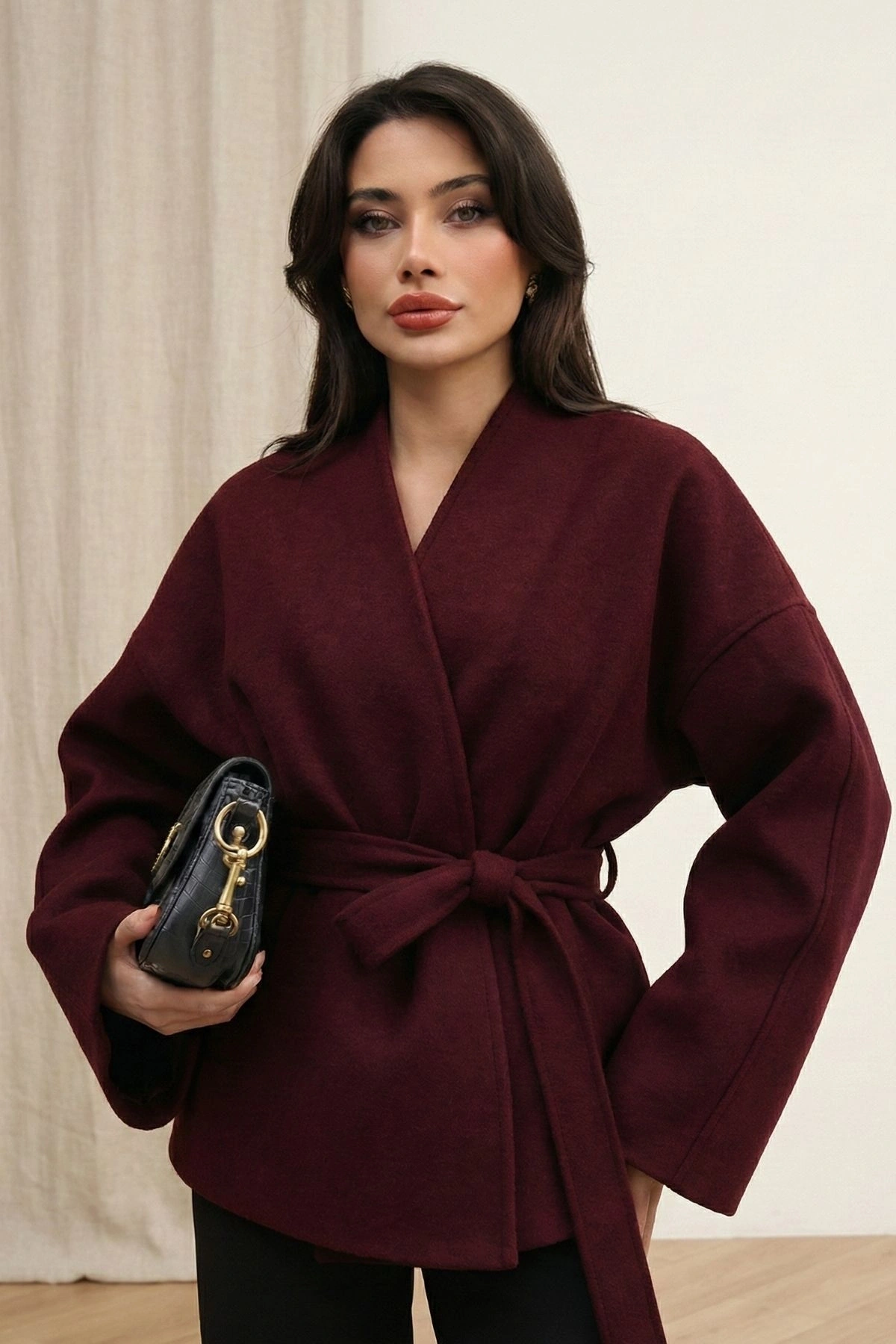 Kadın Bordo Kuşaklı Şal Yaka Oversize Düşük Omuz Kısa Kaşe Kaban Ceket