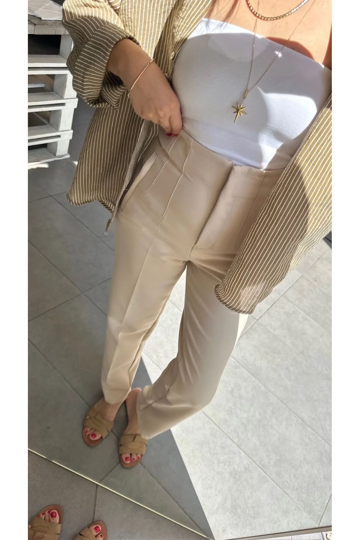 bysoca Kadın Bej Yüksek Bel Önü Pens Dikişli Bilek Boy Havuç Kesim Slim Fit Kumaş Pantolon