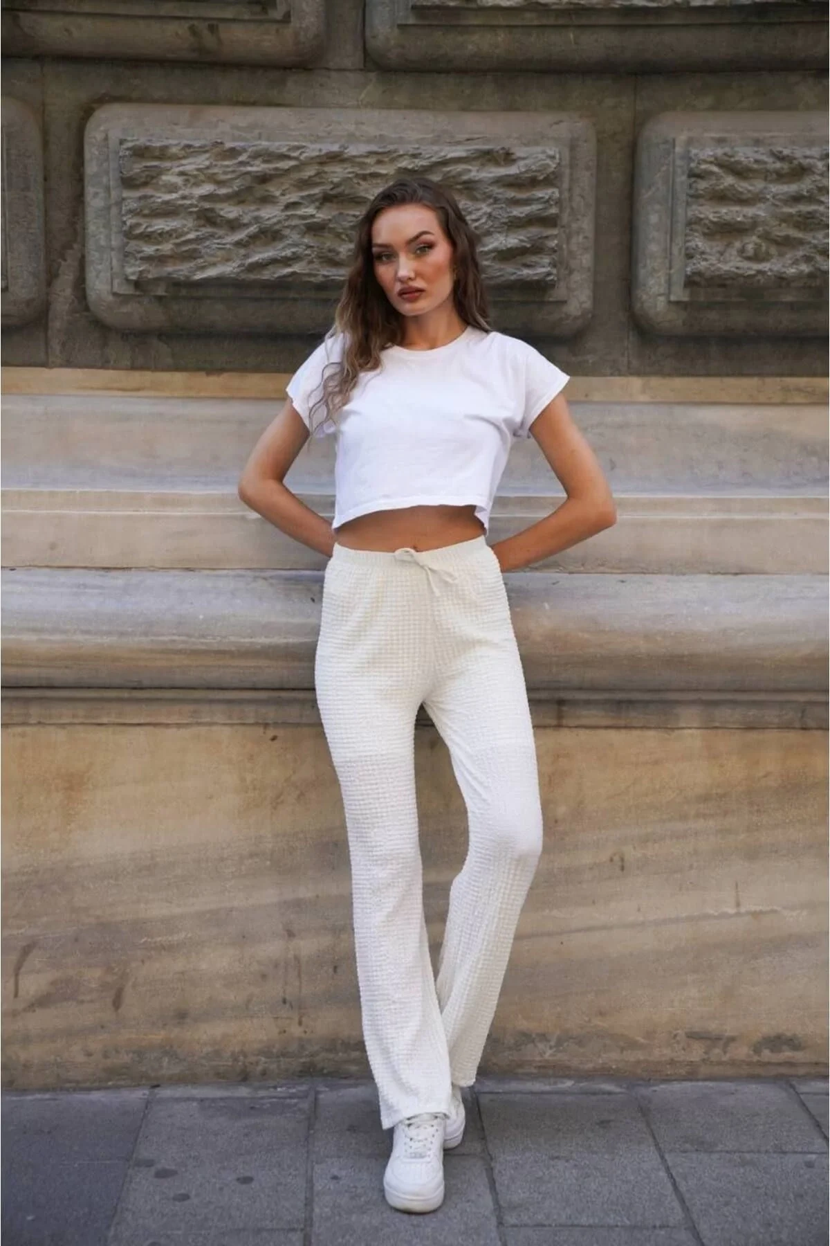 bysoca Kadın Beyaz Yüksek Bel Beli Bağcıklı Gofre Kumaş Bol Paça Rahat Kesim Salaş Yazlık Pantolon