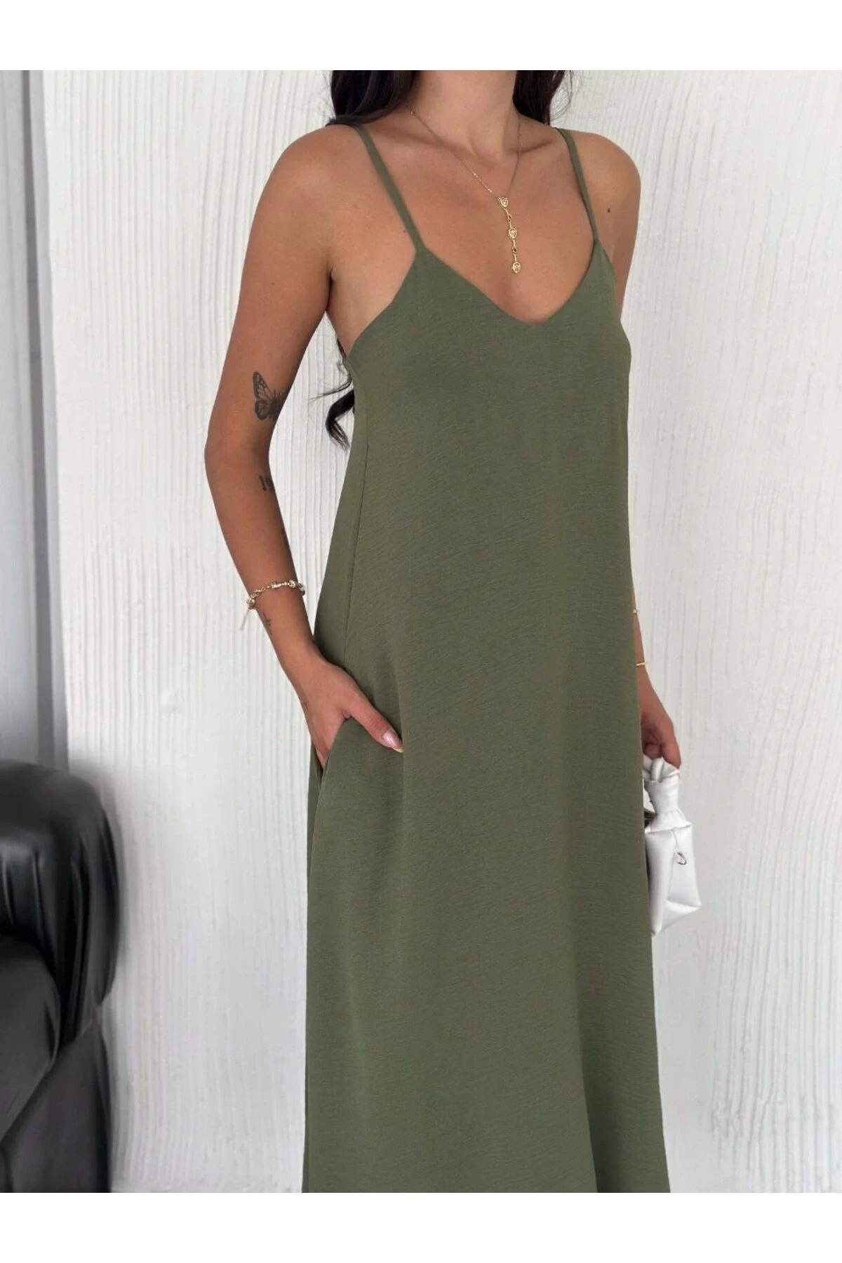 bysoca Kadın Haki V Yaka İp Askılı Sırtı Açık Cepli Salaş Uzun Maxi Boy Ayrobin Yazlık Elbise
