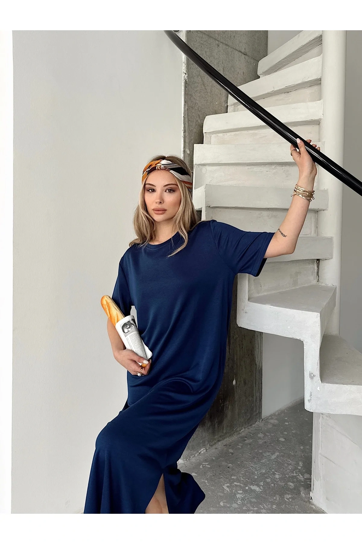 bysoca Kadın Lacivert Bisiklet Yaka Kısa Kollu Yırtmaçlı Rahat Kalıp Modal Pike Kumaş Midi Elbise