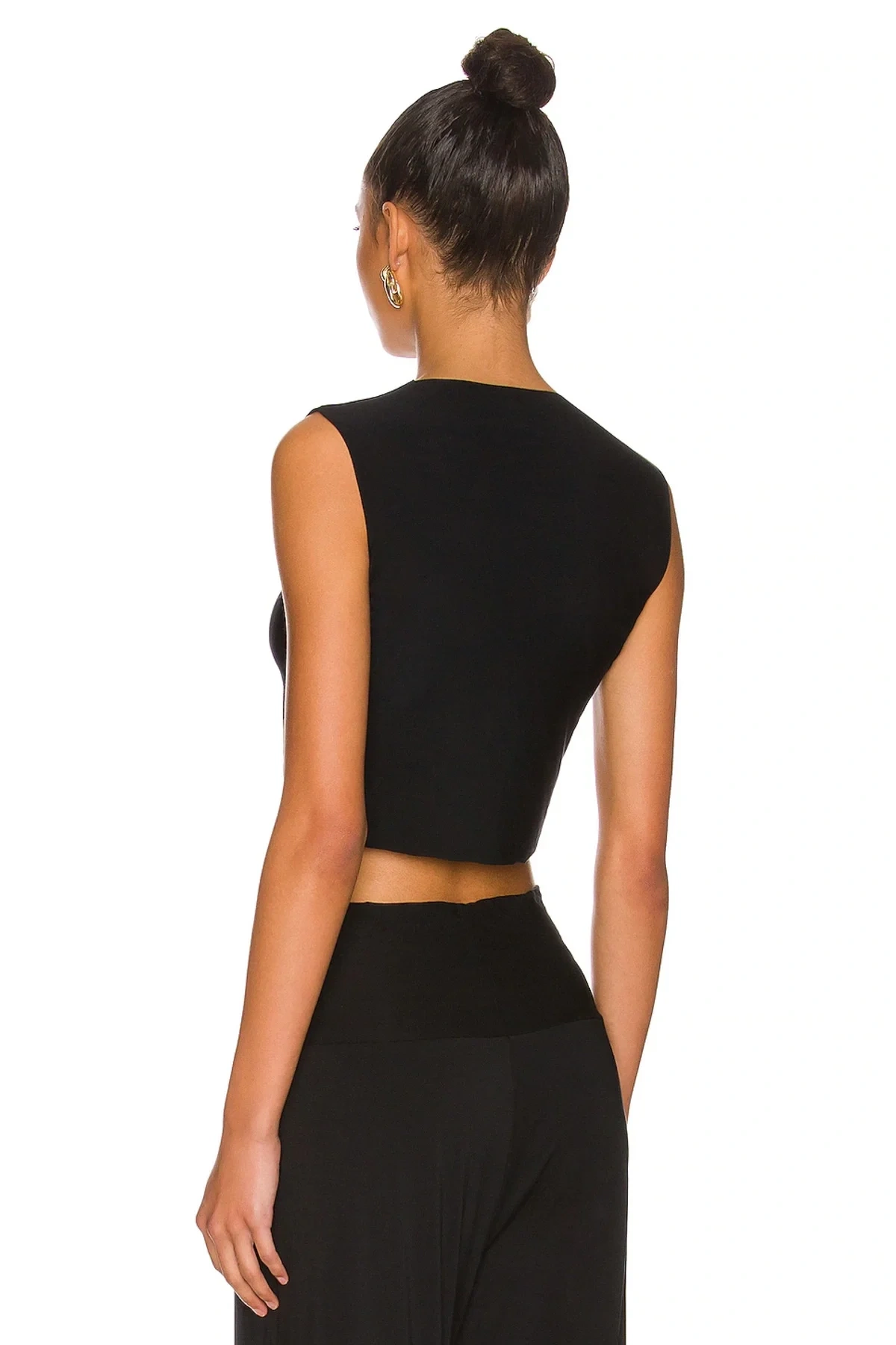 bysoca Kadın Siyah Bisiklet Yaka Sıfır Kol Dökümlü İpek Jarse Crop Top