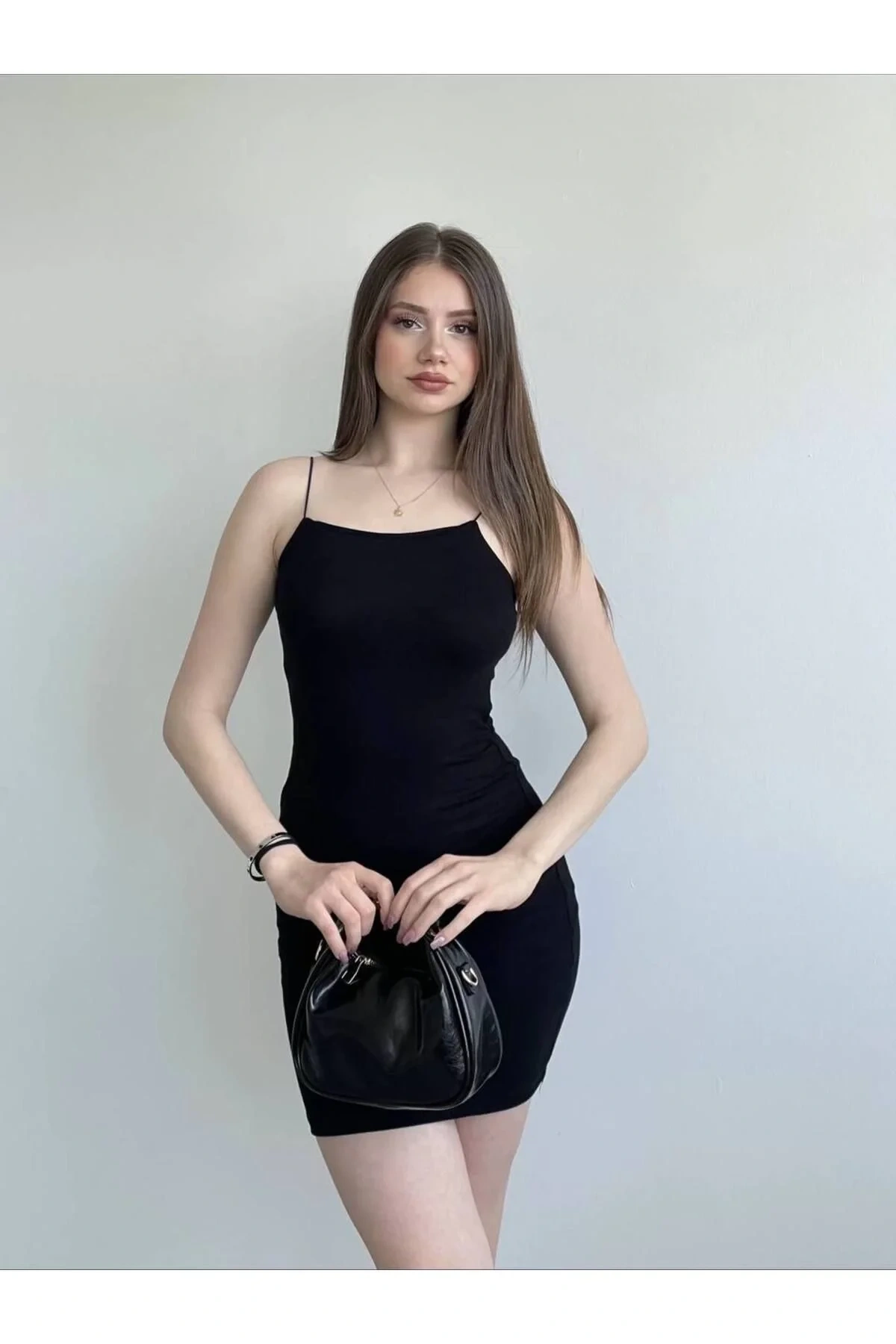 Kadın Siyah İp Askılı Vücudu Saran Basic Mini Kısa Esnek Kumaş Bodycon Elbise