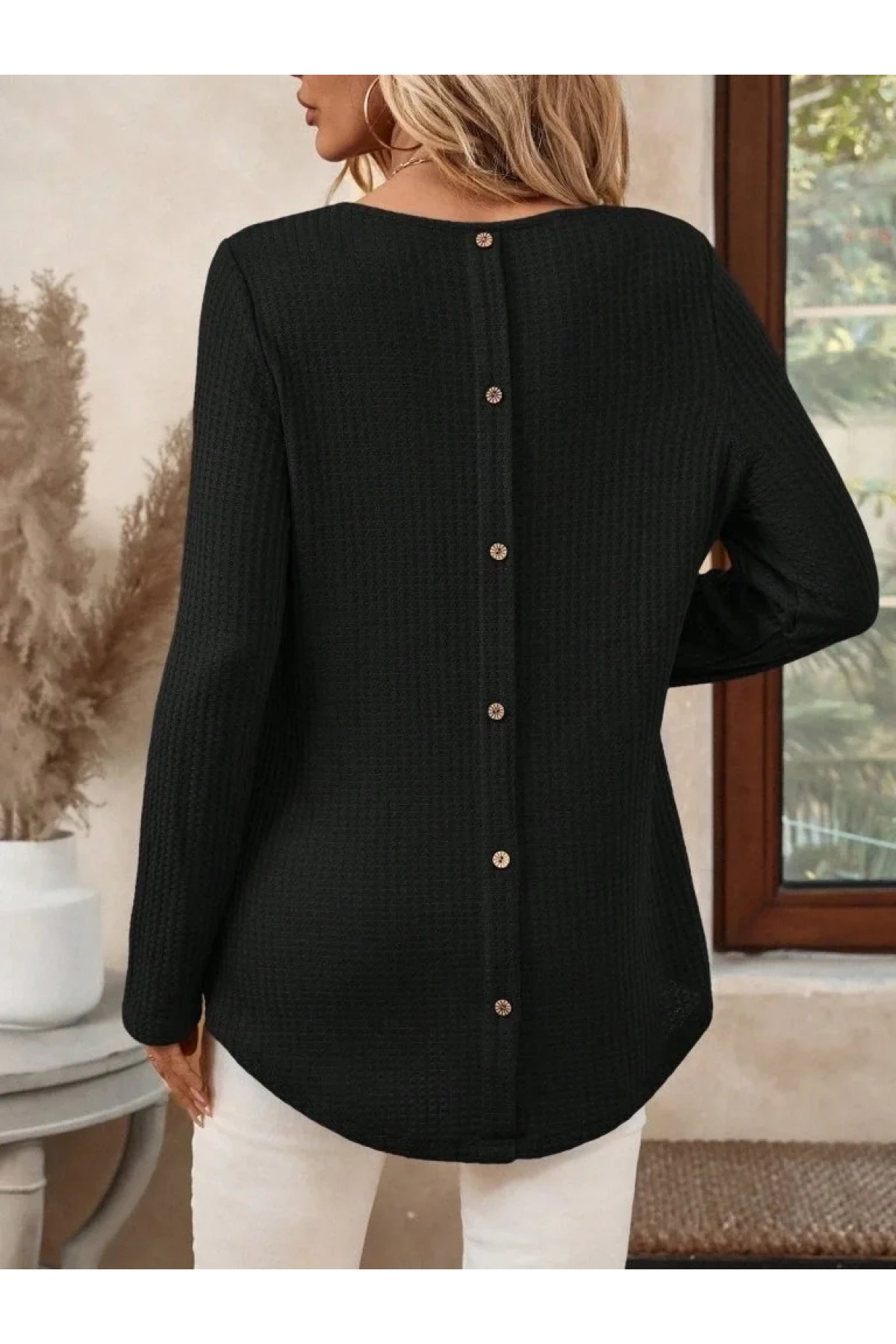 Kadın Siyah Sırtı Düğmeli Bisiklet Yaka Uzun Kollu Oval Etek Uçlu Waffle Kumaş Bluz Tunik