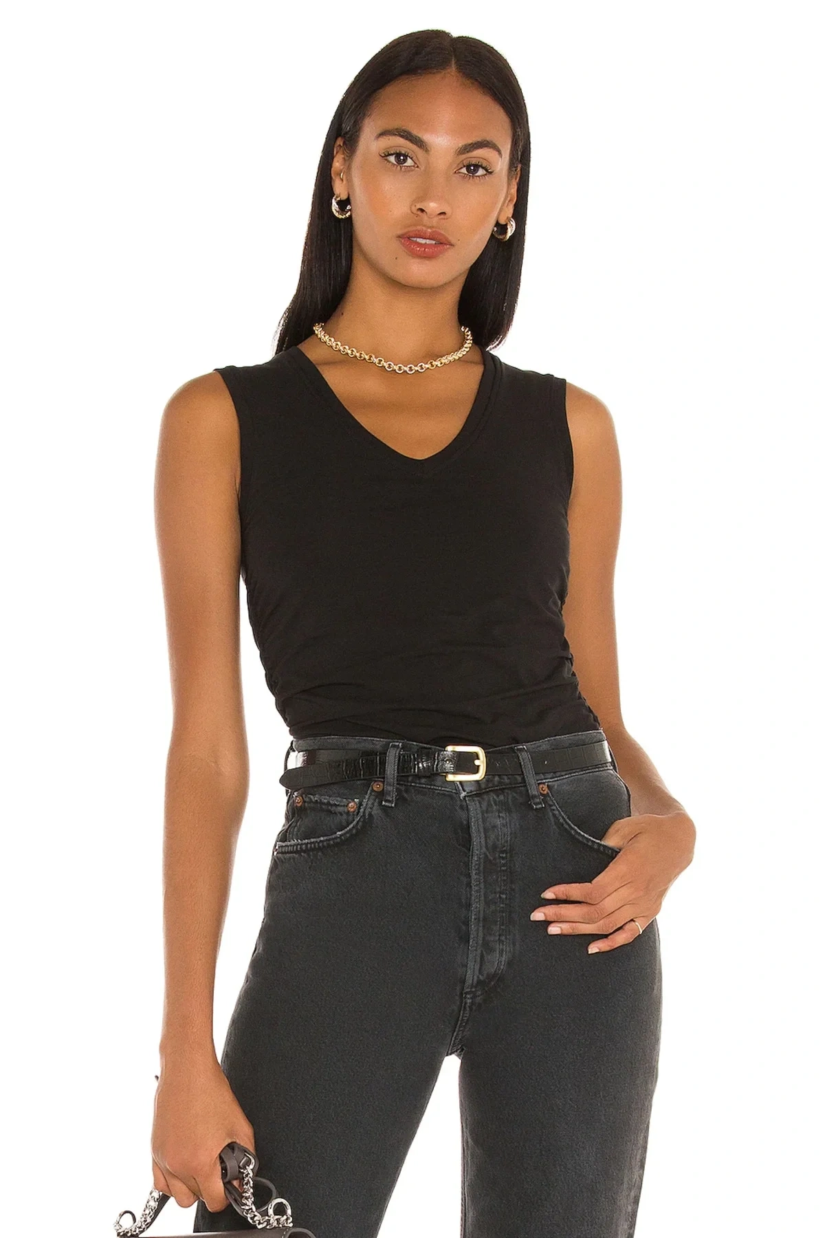 Kadın Siyah V Yaka Sıfır Kollu Vücudu Saran Basic Atlet Bluz