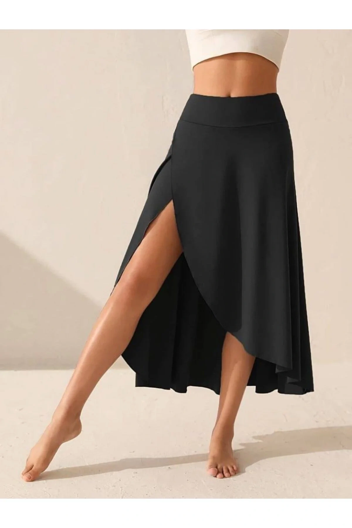 Kadın Siyah Yüksek Bel Cepli Şortlu Asimetrik Yandan Yırtmaçlı Uzun Spor Yoga Eteği