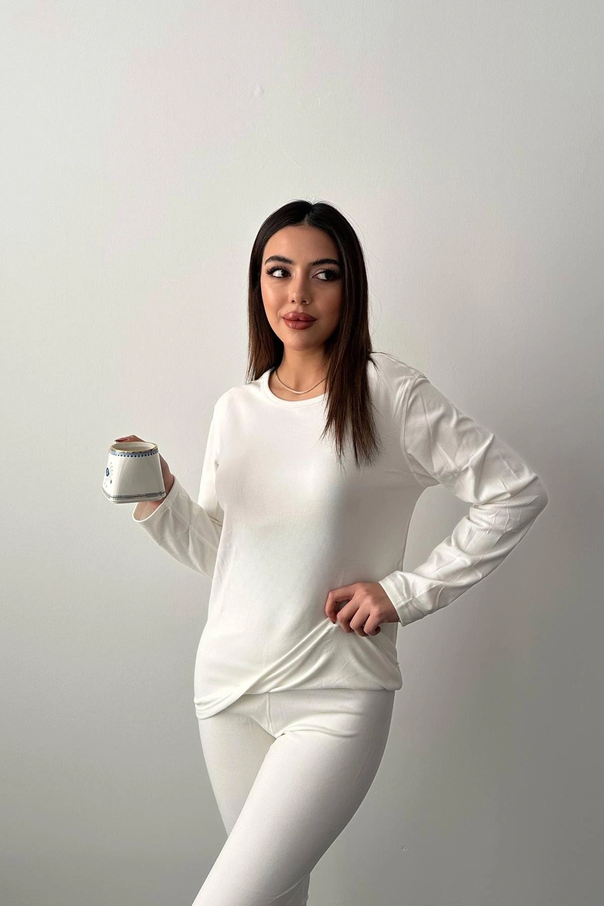 Kadın Ekru Termal Alt Üst Takım